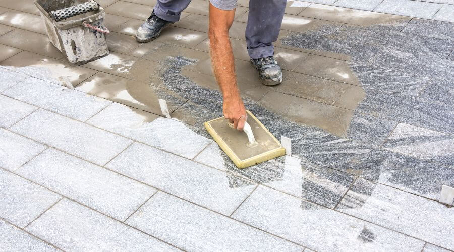 Professional gutter cleaning in Shoshone, ID